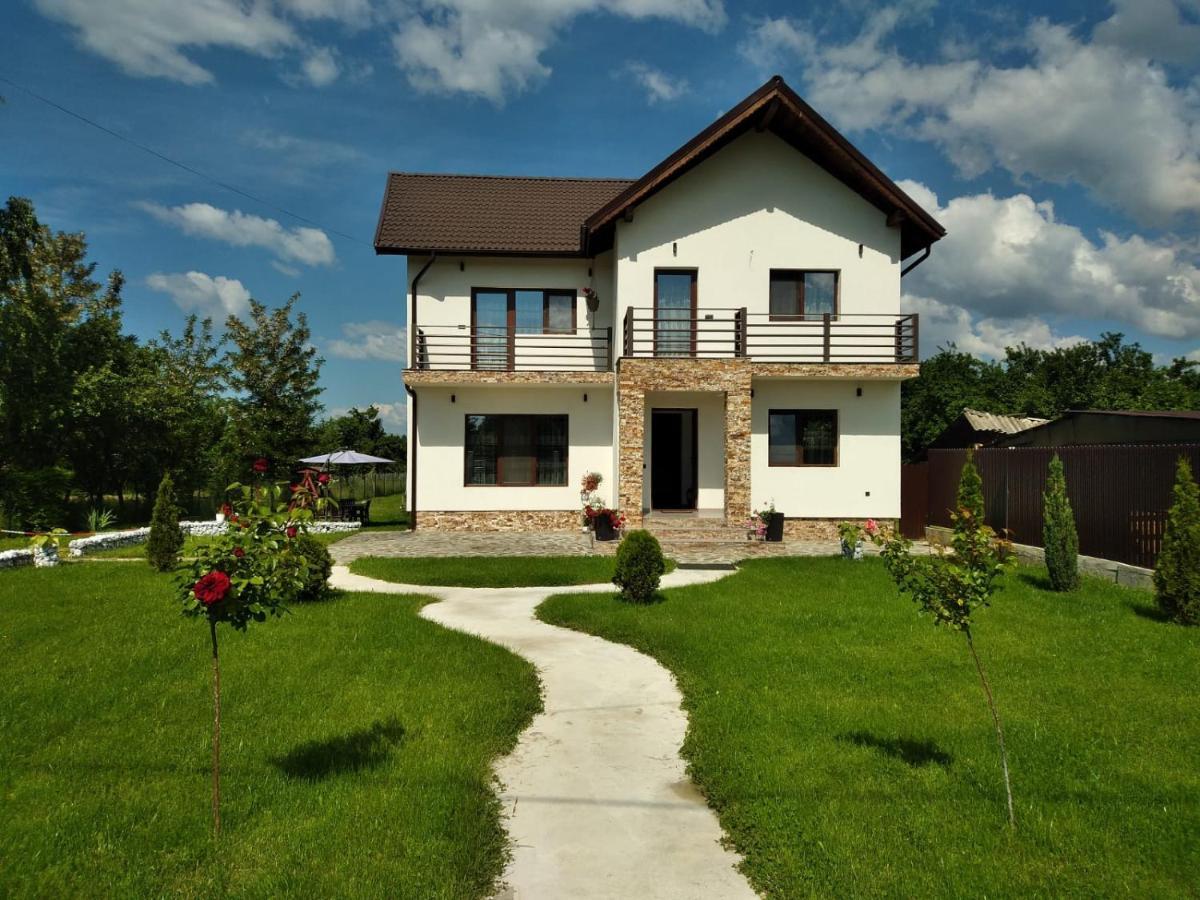 Pensiunea Casa Nusa Байя-де-Фьер Экстерьер фото